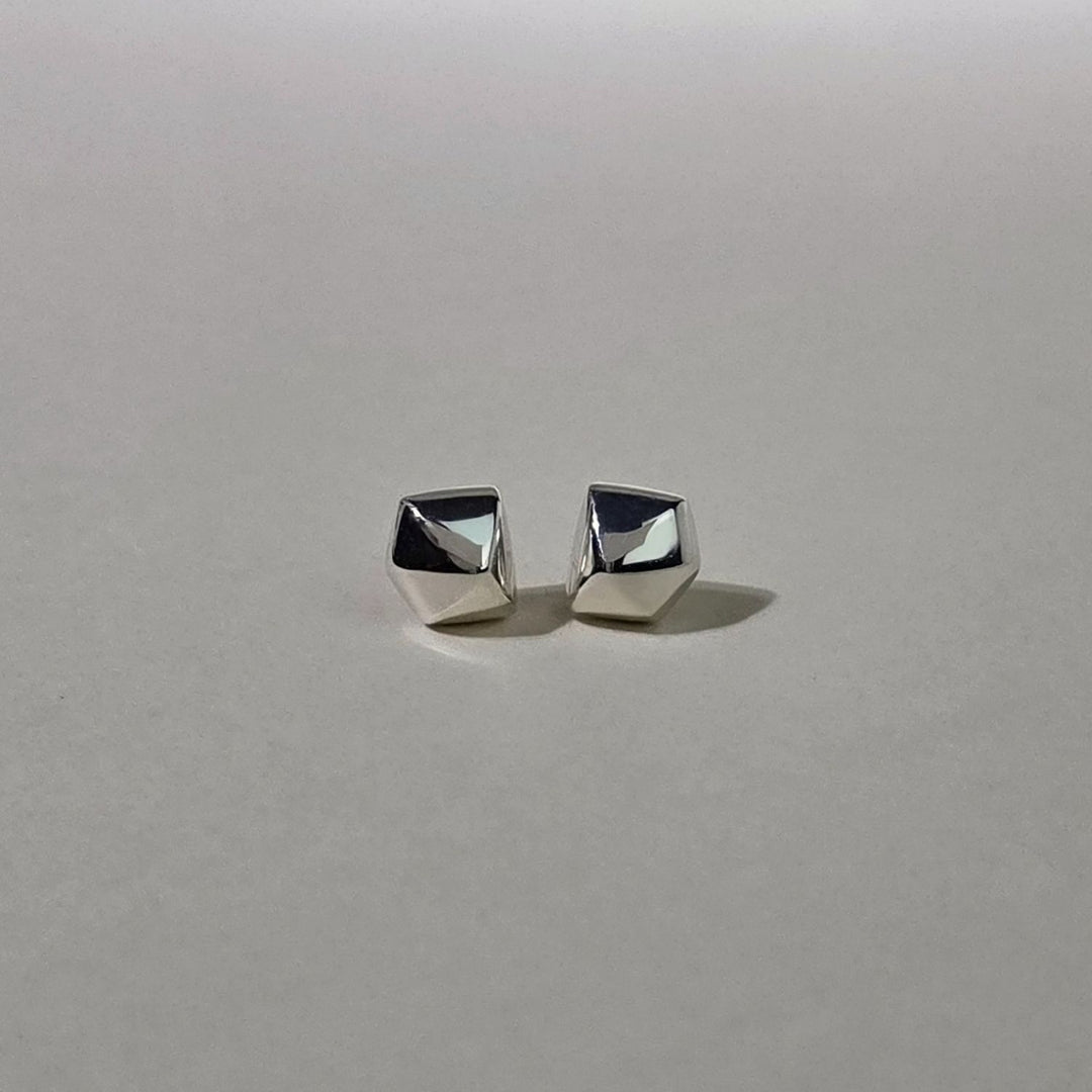 Forma Facet Studs Silver