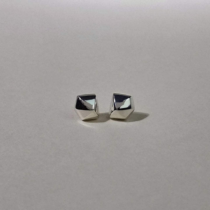 Forma Facet Studs Silver