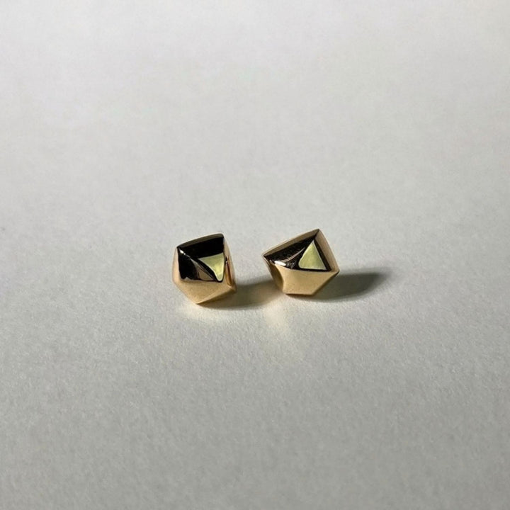 Forma Facet Studs Gold Vermeil