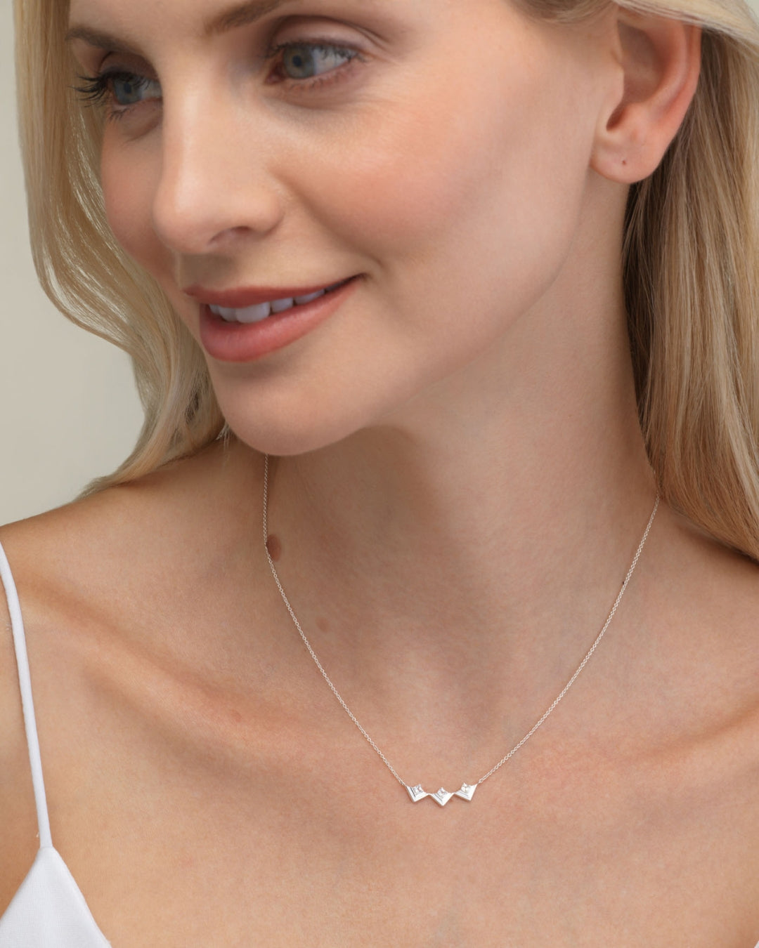 Revival Frame Necklace Silver