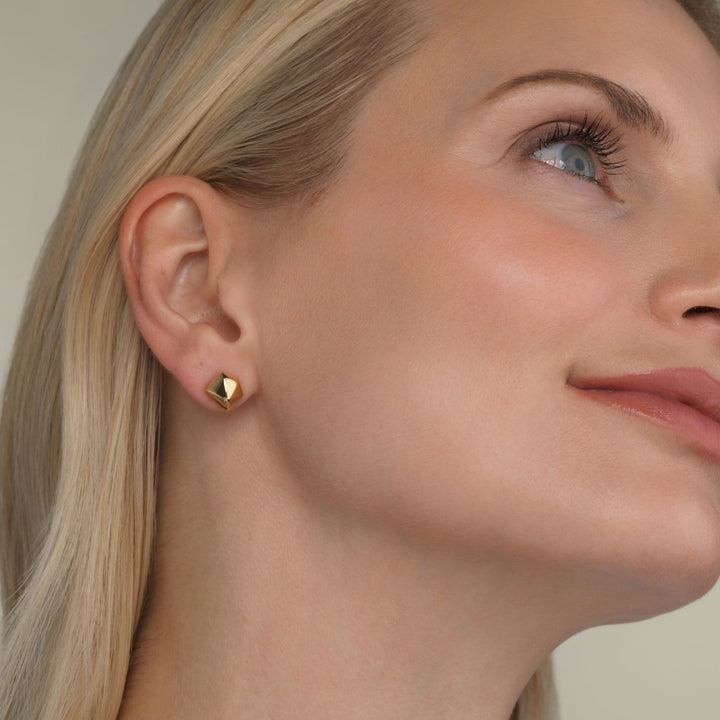 Forma Facet Studs Gold Vermeil