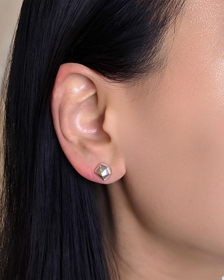 Forma Facet Studs Silver