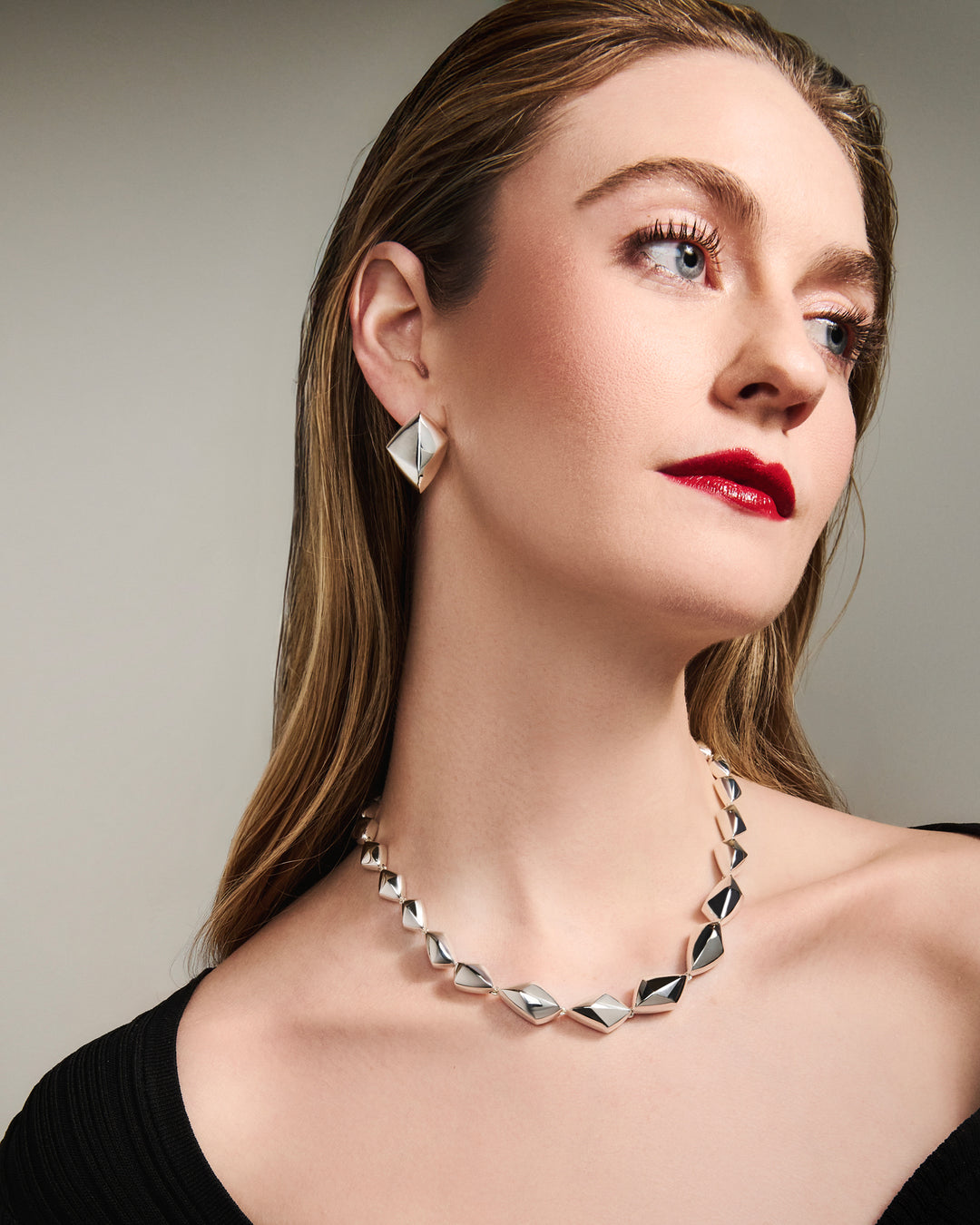 Forma Collar Necklace Silver